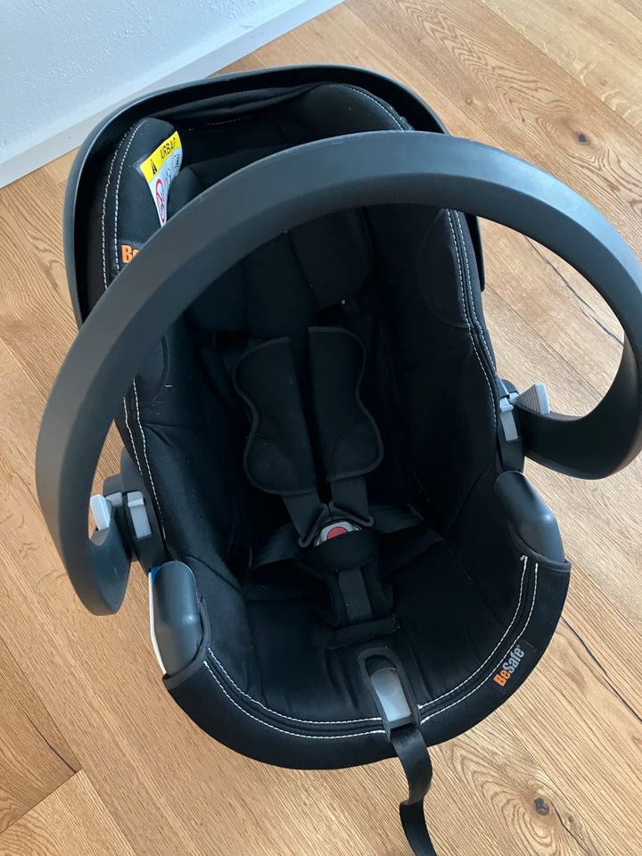 Be Safe Babyschale mit Isofix iZi Modular in Köngen