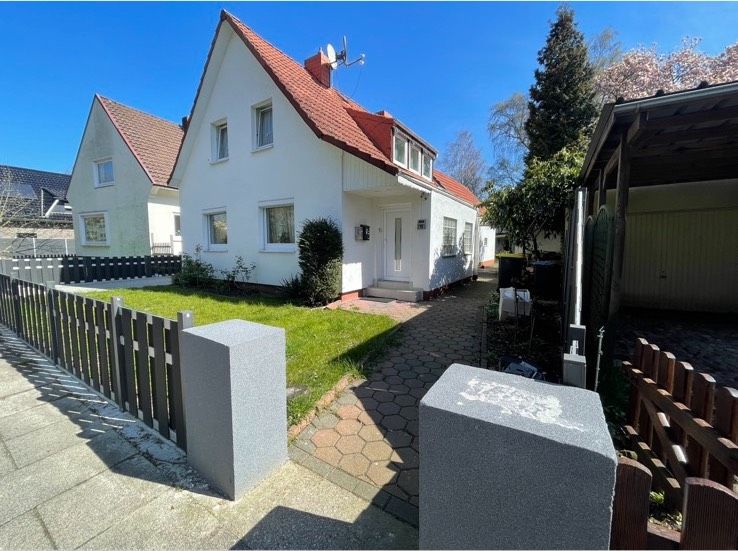 saniert. freistehend. Haus zu vermieten, Garage +Einliegerwohnung in Bremen