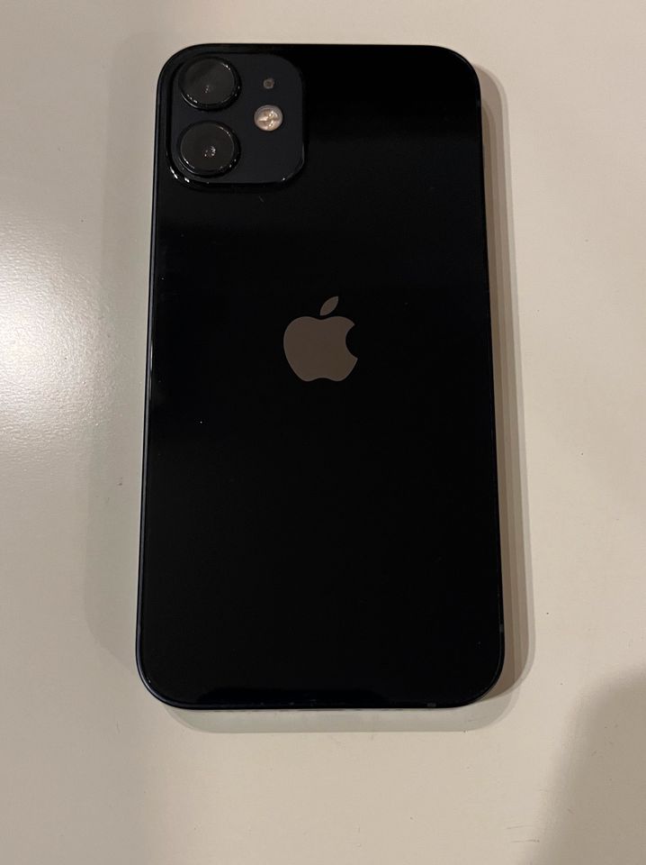 iPhone 12 Mini 64 GB schwarz in Berlin