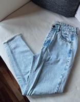 Boyfriendjeans acidwashed mit Fransen Nordrhein-Westfalen - Lage Vorschau