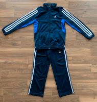 Adidas Sportanzug, Jungen, Größe 140, blau (marine) Baden-Württemberg - Blumberg Vorschau