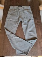 Hose Grau Chino Calvin Klein Jeans Größe 32 Niedersachsen - Varel Vorschau