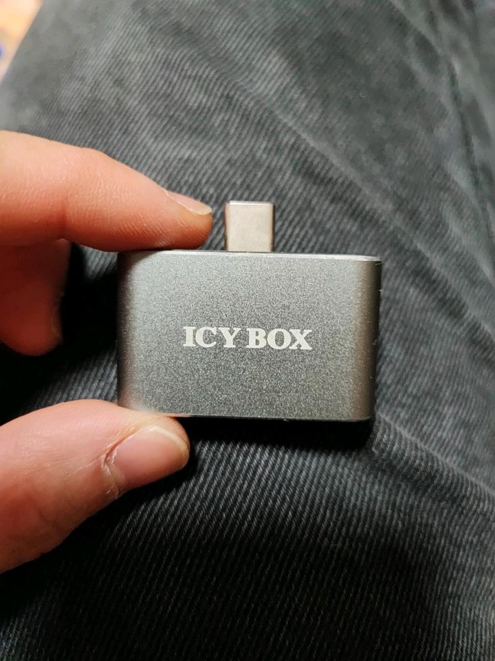 IcyBox 2x USB auf USB-C USB c Adapter Stecker Hub in Titisee-Neustadt