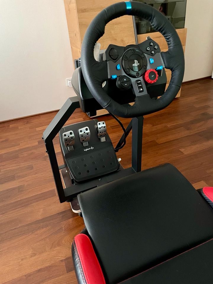 Top Sim Racing Sitz mit Logitech G29 Lenkrad und Pedalen in Wiesbaden