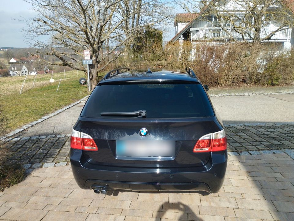 BMW 530xd Touring M-Paket in Hilgertshausen-Tandern