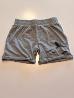 Graue Shorts Haie 116 Nordrhein-Westfalen - Kerpen Vorschau