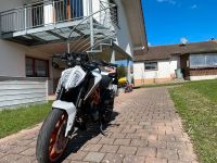 KTM Duke 125 Baujahr 2021 weiß Baden-Württemberg - Murg Vorschau