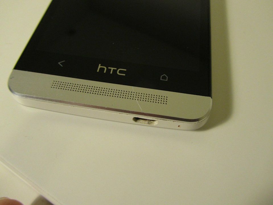 HTC One M7 Silber 32GB von O2 in Fischen