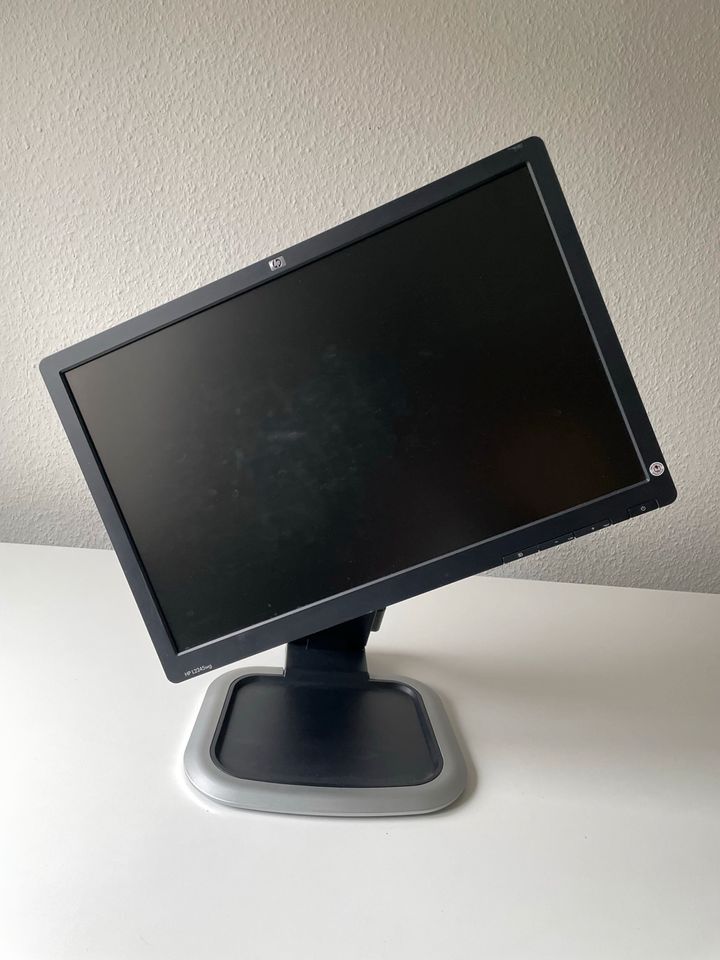 HP L2245wg LCD-Monitor 22“ in Detmold