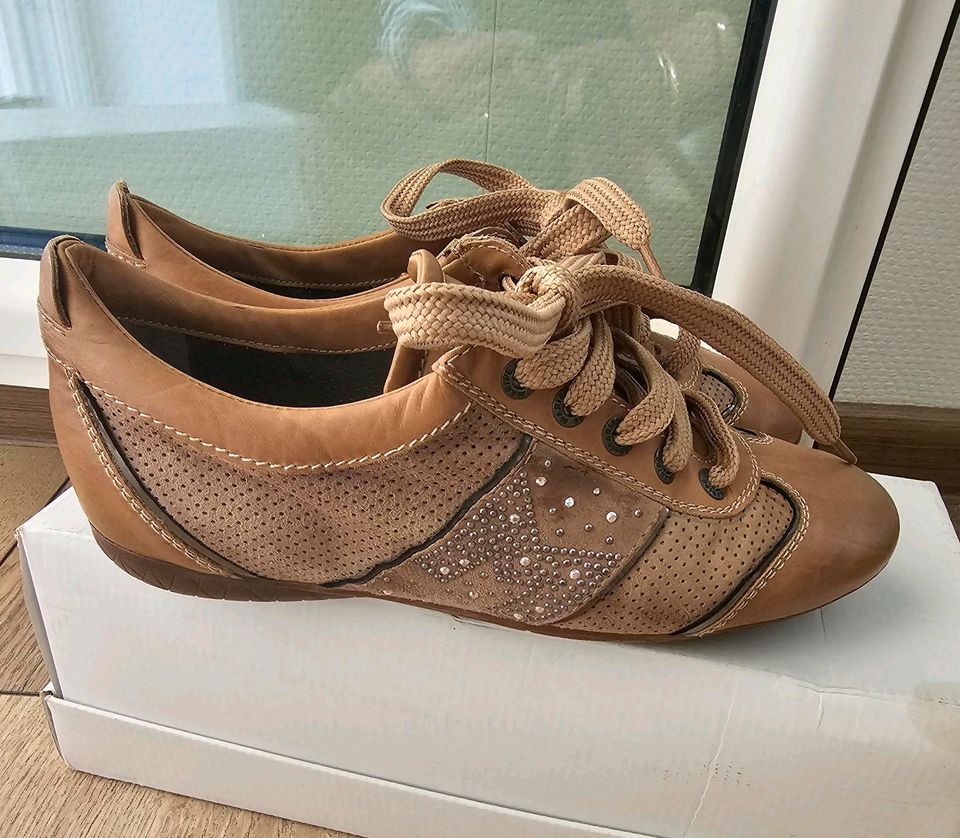 Neu,ungetragen schönen Maripe Damen Sneaker echteleder 37 in Saarland -  Schmelz | eBay Kleinanzeigen ist jetzt Kleinanzeigen