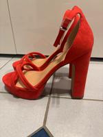 High Heels Damenschuhe Absatz rot Bayern - Neufahrn Vorschau