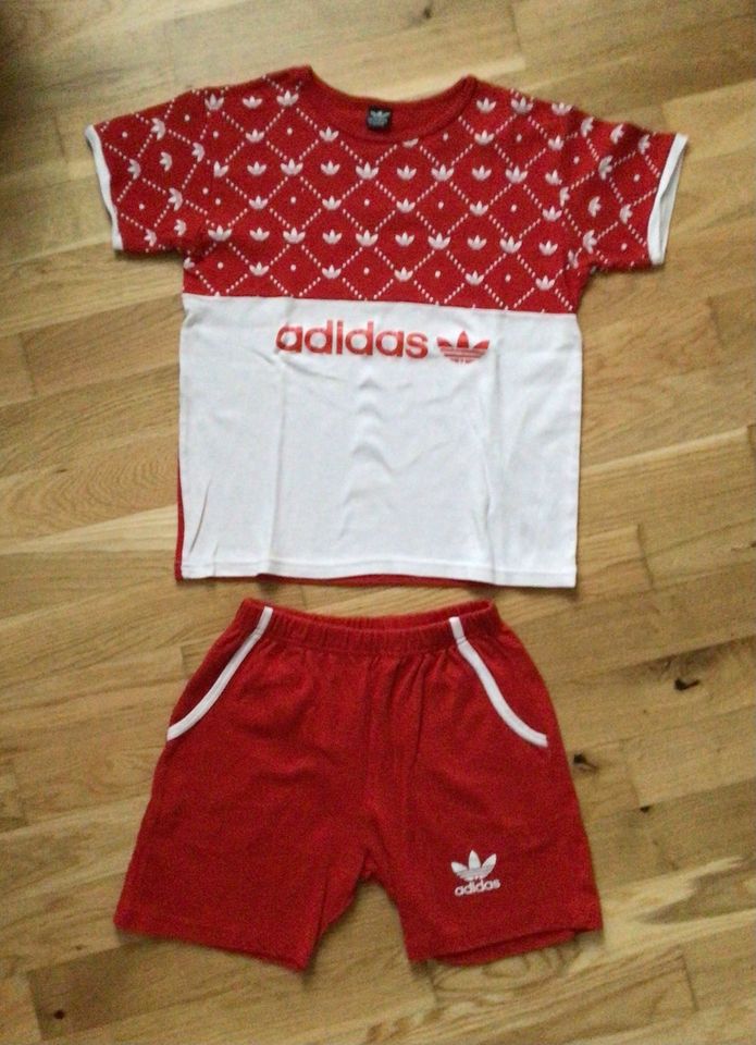 Sport Shirt und Hose von Adidas Größe 170/176 in Halle