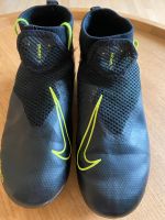 Nike Fußballschuhe Stollenschuhe UK4  36,5. 24,5 cm Niedersachsen - Wietmarschen Vorschau