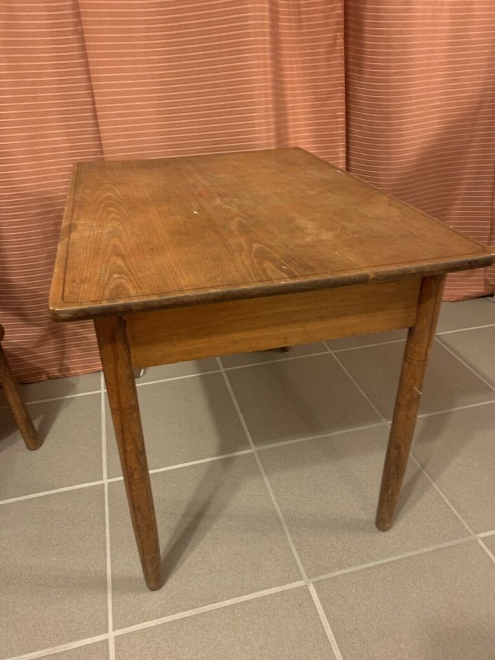 ANTIQUITÄT Fa. NAETHER Kindertisch Kinderstühle Tisch Stuhl Holz in Mering