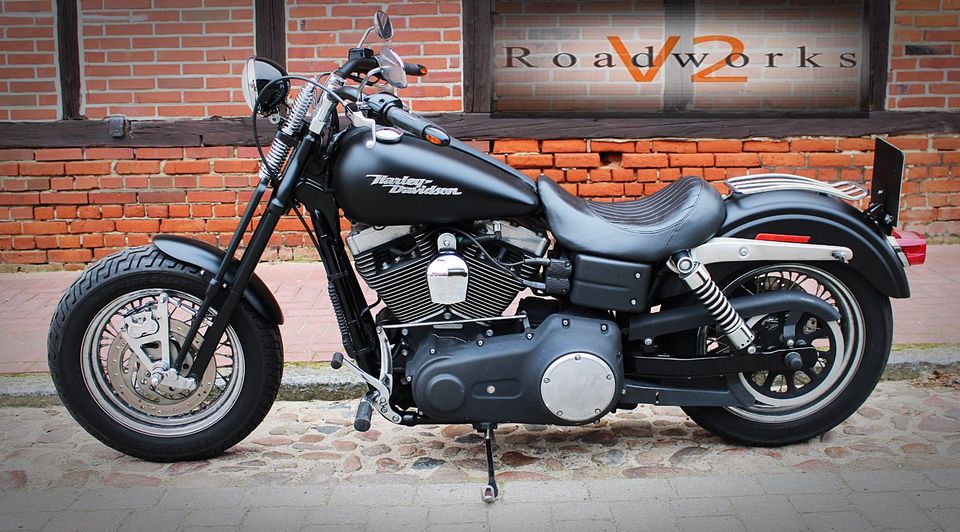 Harley Davidson Street Bob FXDB Springergabel 1. Hand in Stelle