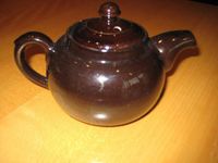 Kaffee/Teekanne aus Keramik-klein dunkelbraune Glasur Mecklenburg-Vorpommern - Greifswald Vorschau