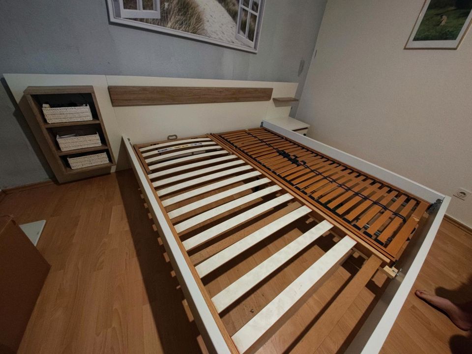 Zu verkaufen: weißes Bett 180x200 in gutem Zustand in Wuppertal