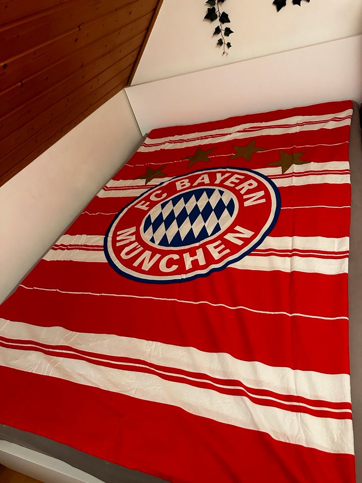 FC Bayern München Bettwäsche Decken und Kopfkissenbezug in Merkendorf