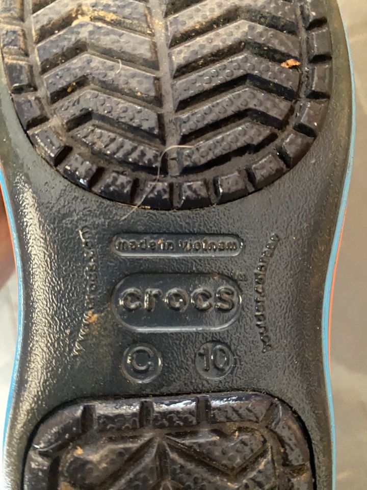 Crocs Stiefel leicht gefüttert C10 (Größe 27/28) in Münchsmünster