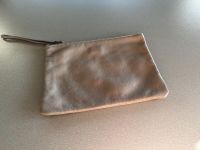 Coccinelle Clutch aus weichem Kalbsleder Taupe Nude Rheinland-Pfalz - Malberg Vorschau