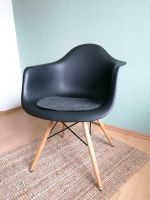 Eames Chair Plastik Stuhl Filz Sitzauflage Plastic Design chair Bayern - Dettelbach Vorschau