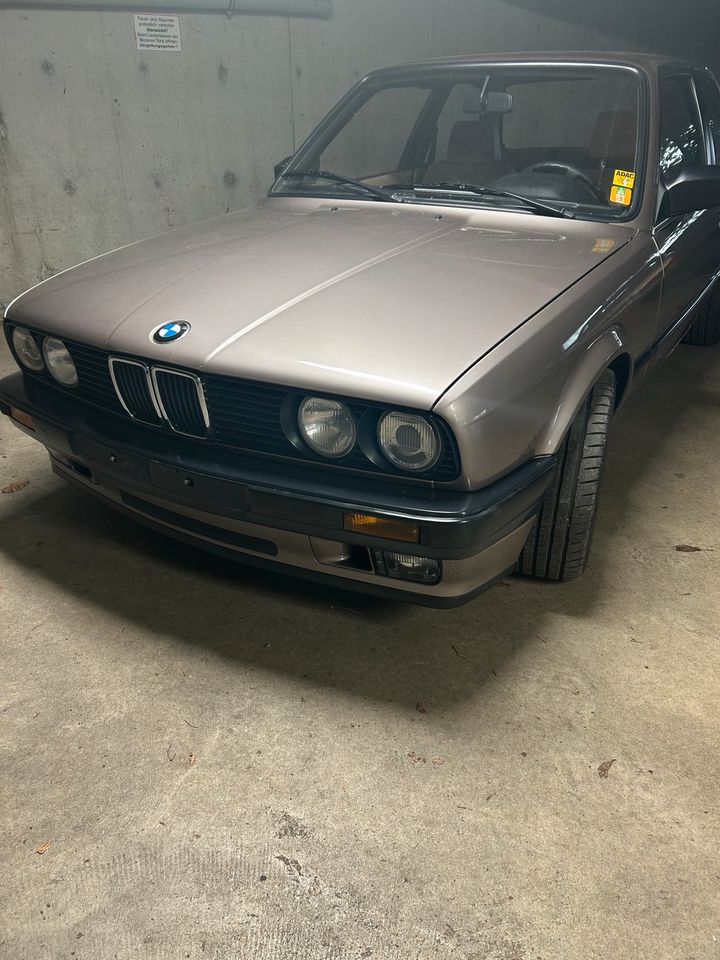 BMW E30 318i in Remscheid
