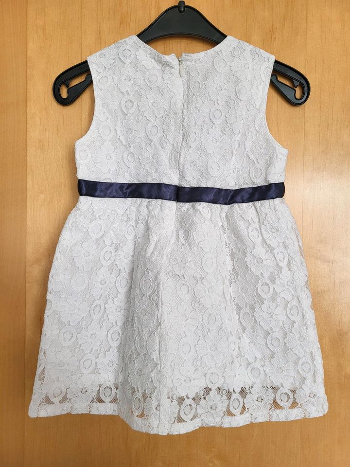 Sommerkleid Kleid Esprit Gr 86 weiß mit Spitze und blauem Band in Ehekirchen