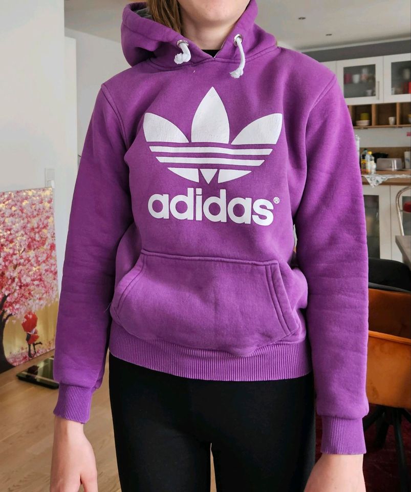 Adidas Vintage Pullover, Hoodie Gr. XS-S, 25 Jahre alt in Bayern - Freising  | eBay Kleinanzeigen ist jetzt Kleinanzeigen