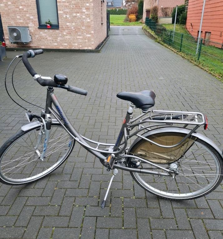 Damen Fahrrad Rahmenhöhe 55 cm in Kaltenkirchen