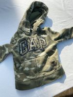 Sweatjacke von GAP Größe 104 Camouflage Nordrhein-Westfalen - Bergisch Gladbach Vorschau