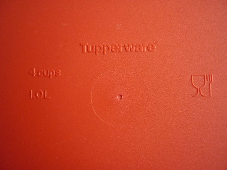 Tupperware 2 Schüsseln mit Deckel + 1 Löffel 1,0 / 1,8 ltr in Herzogenrath