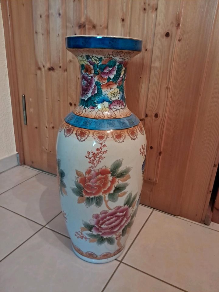 Chinesische Bodenvase in Elleben