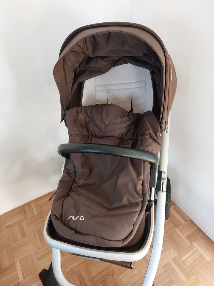 Nuna kinderwagen und i-gemm babyschale von joie in Meerbusch