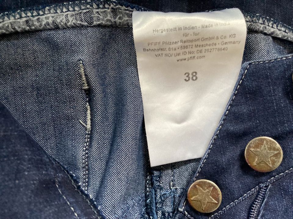 Stretchige Jeansreithose 38 tip top ! in Singen