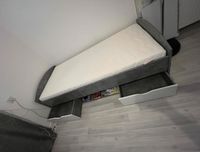 Bett zu verkaufen. Neuwertiger Zustand. 120€ iink Matratze Nordrhein-Westfalen - Kreuztal Vorschau