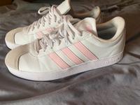Adidas rosa Kr. Dachau - Dachau Vorschau