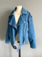 Oversize Jeansjacke, Bikerjacke aus Denim in XS Neuhausen-Nymphenburg - Neuhausen Vorschau