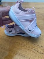 Nike Schuhe Mädchen 27 Bayern - Hofheim Unterfr. Vorschau