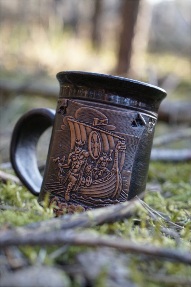 Handgemachte Wikinger Tronkrüge Becher Trinken Odin Thoor in Schönebeck (Elbe)