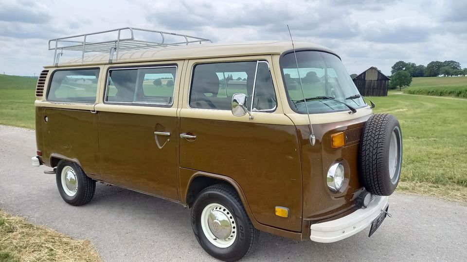 Volkswagen T2B Bus Bulli in Uttenweiler