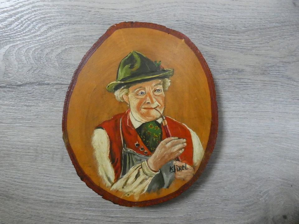 Wandbild Holz Baumscheibe handgemalt Mann in Tracht mit Pfeife in Mülheim (Ruhr)