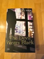Buch L. J. Shen  The Devil Wears Black Nordrhein-Westfalen - Lage Vorschau