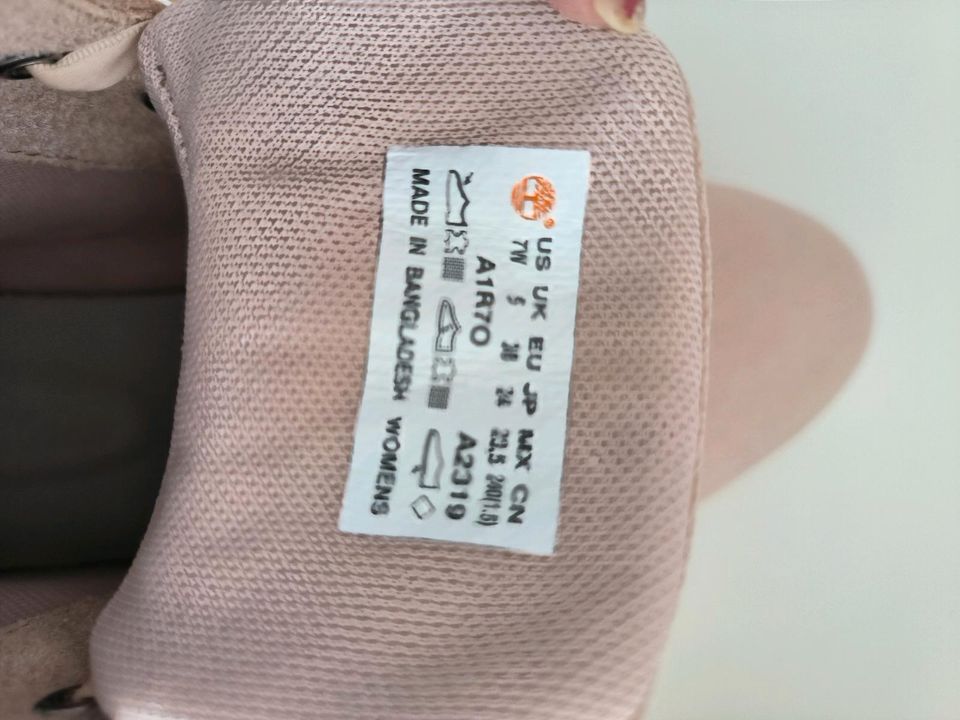 Zara H&M Timberland  Schuhe Sandalen Sneaker ab 10€ in Berlin