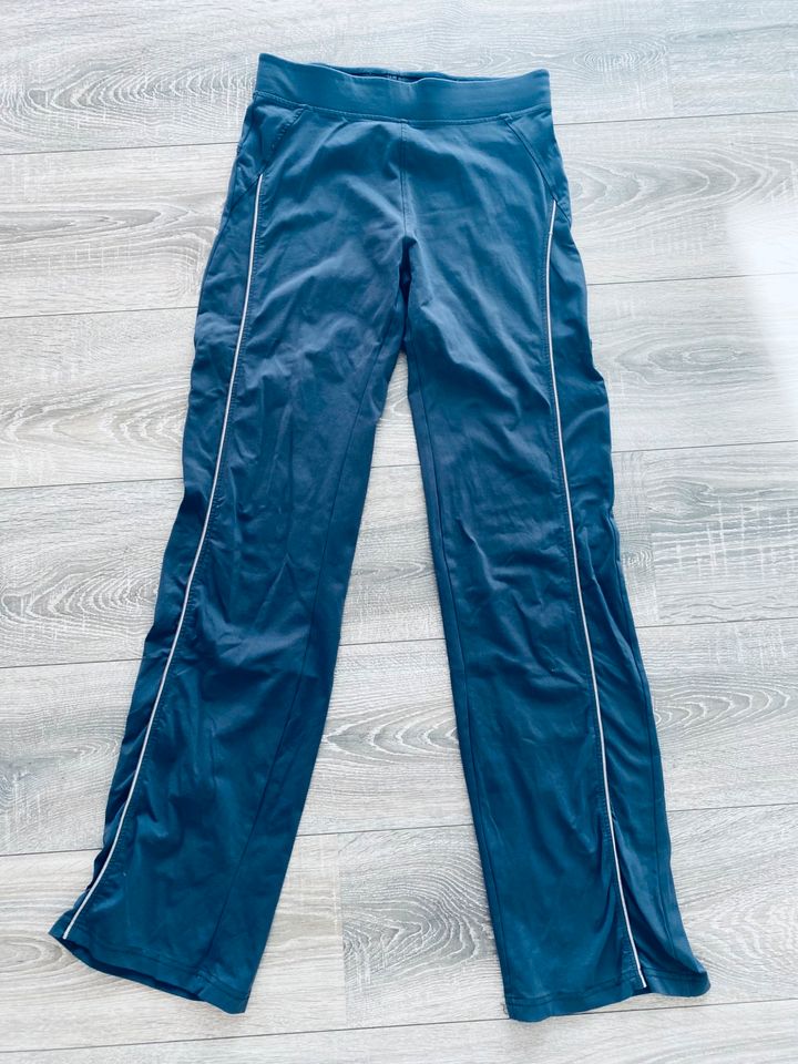 Sporthose Größe 36 / 38 S grau Hose Freizeithose in Salzgitter