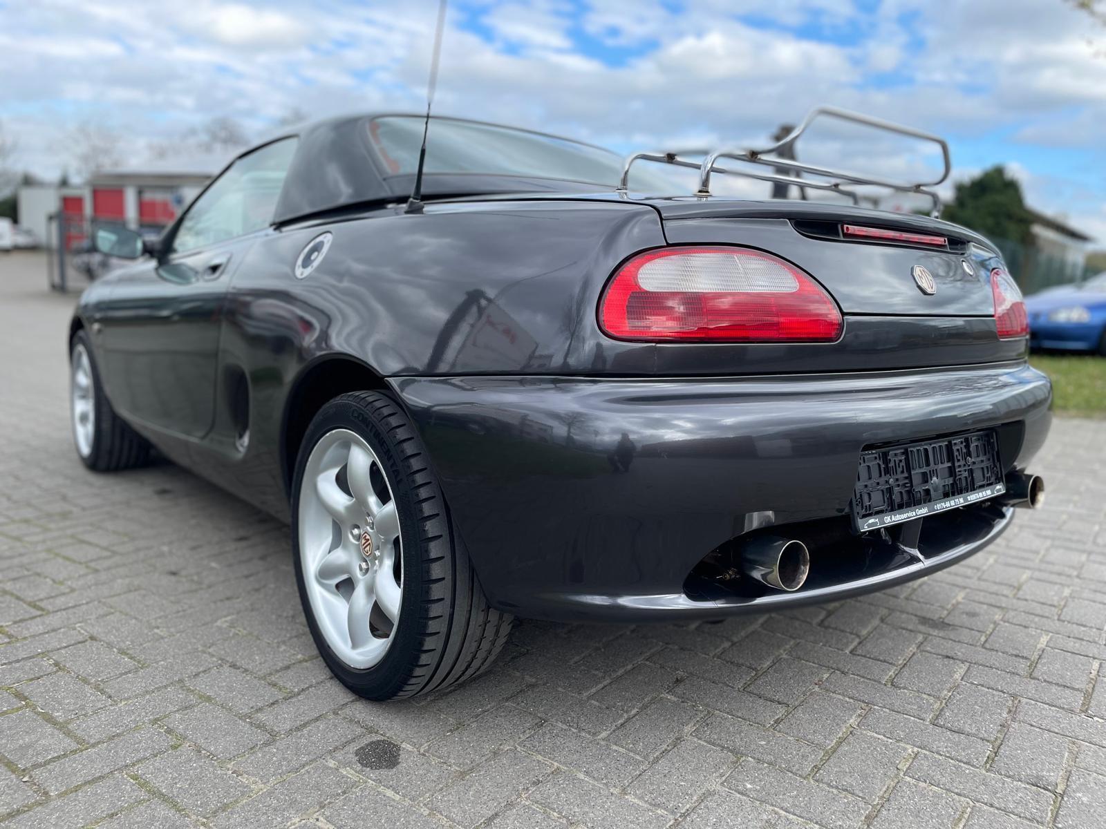 Abbildung des Autos MG ROVER 1.8 Benzin Cabr…