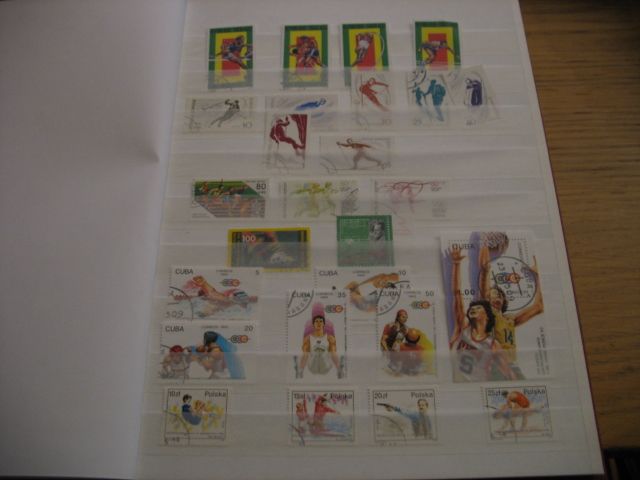 Briefmarkensammlung Sportmarken im Album in Konstanz