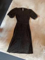 Abendkleid Kleid Damen Größe 34 Schwarz mit goldenen Akzenten Sachsen - Crottendorf Erzgebirge Vorschau