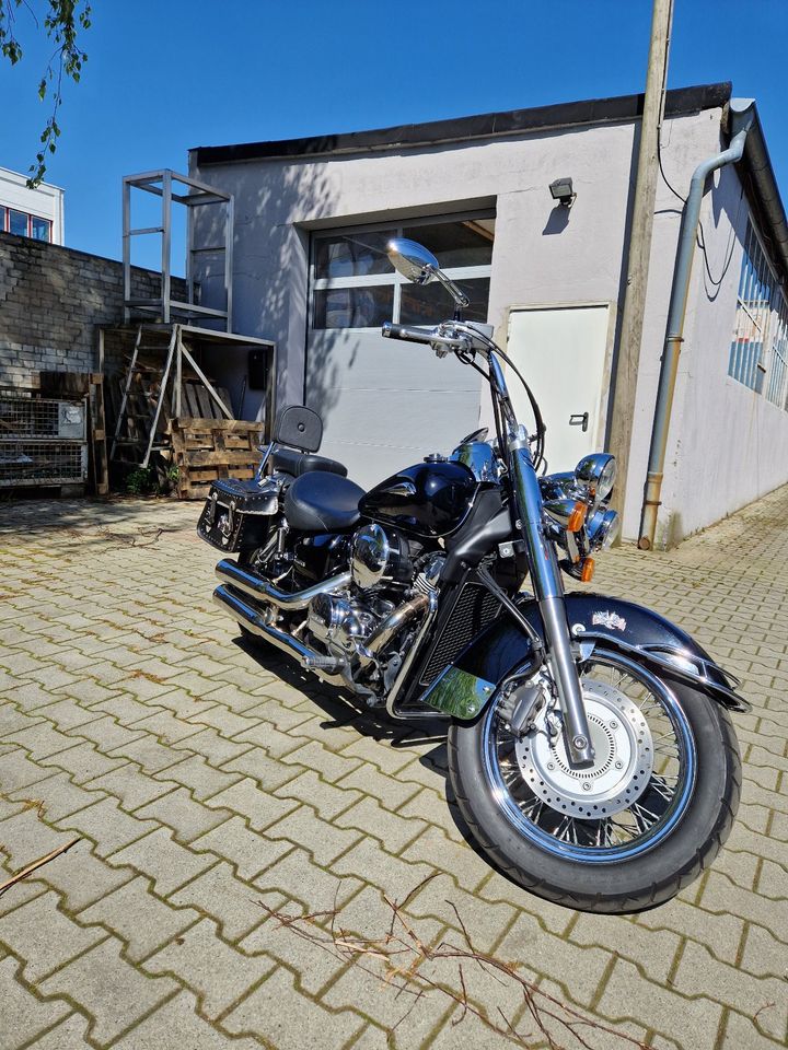 Motorrad Honda Shadow 750 ABS mit vielen Zubehörteile Top Zustand in Hamburg
