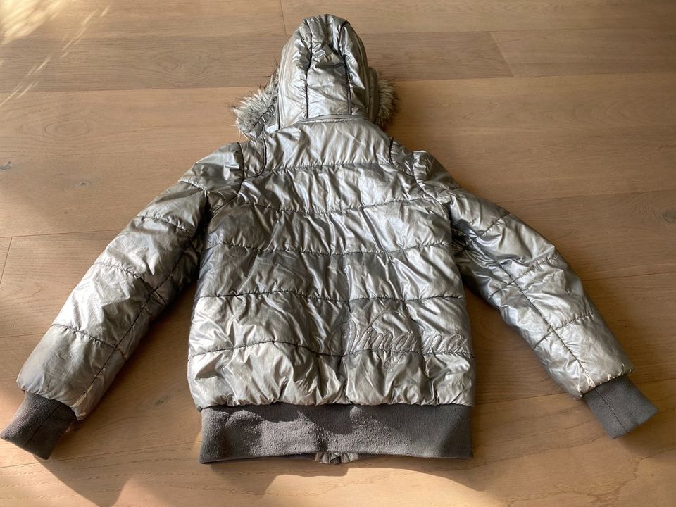 Vingino Winterjacke Silber Gr. 12 / 152 in Dreieich