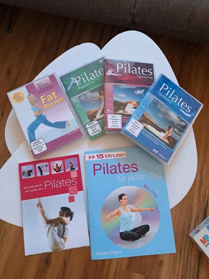 Pilates Set DVDs und Bücher in Wendelstein